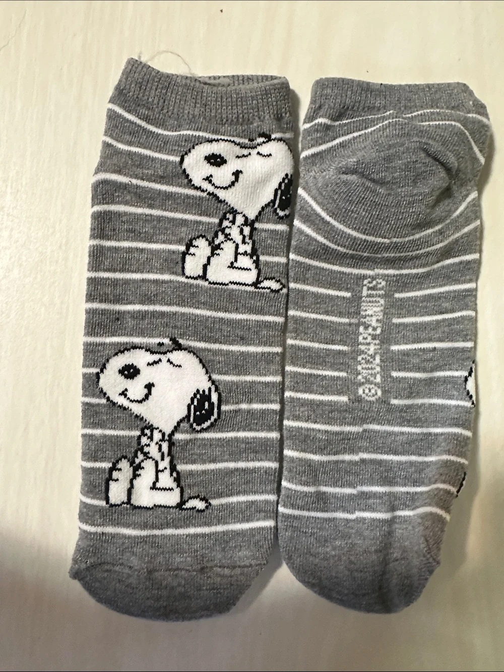 Peanuts Gray Striped Snoopy low cut Socks